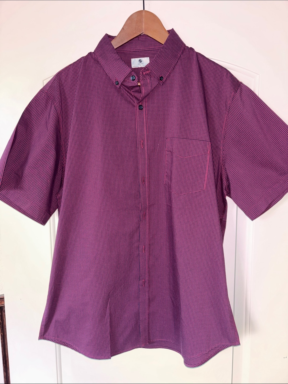 Men's Social Coast Short-Sleeve Button-Down Shirt - Plum & Navy XL Cotton Blend